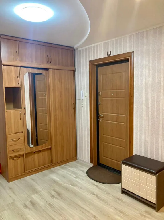 Уютная четырехкомнатная квартира в центре Славянки