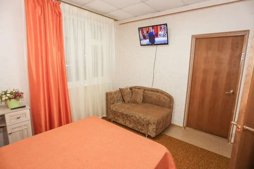 Дом с гаражом для семейного отдыха 100 метров до моря