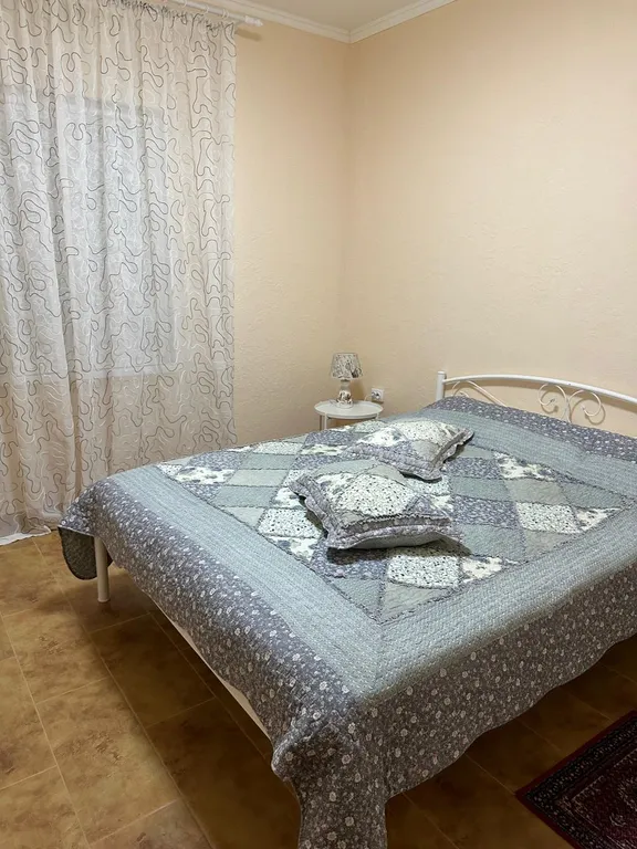 Квартира Квартира Уютный двухкомнатный номер с кухней и террасой с видом на горы — Судак