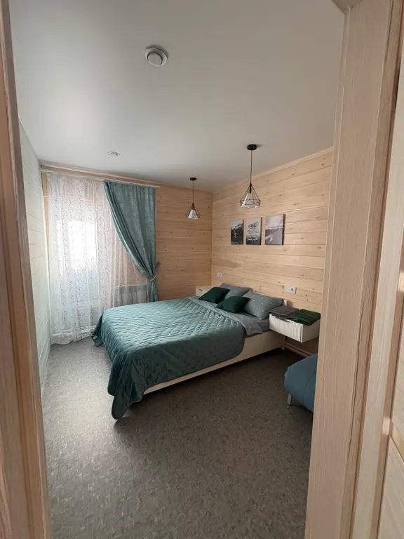 Современный дом с видом на горы