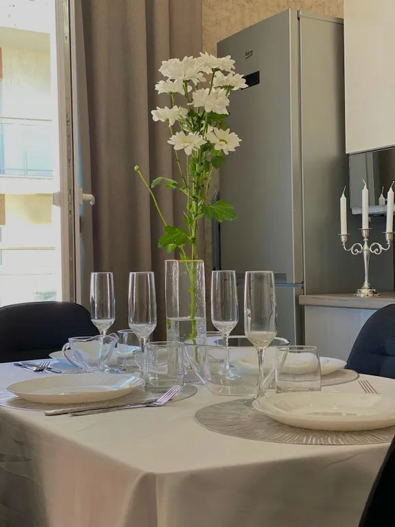 Квартира 2-ком.квартира с балконом и видом на море(кресло-качели подвесное)ЖК А — Варваровка