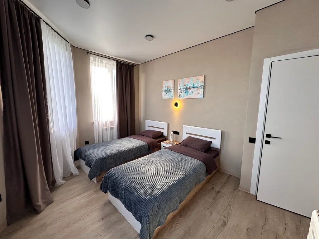 Дом с баней и бассейном на большую компанию