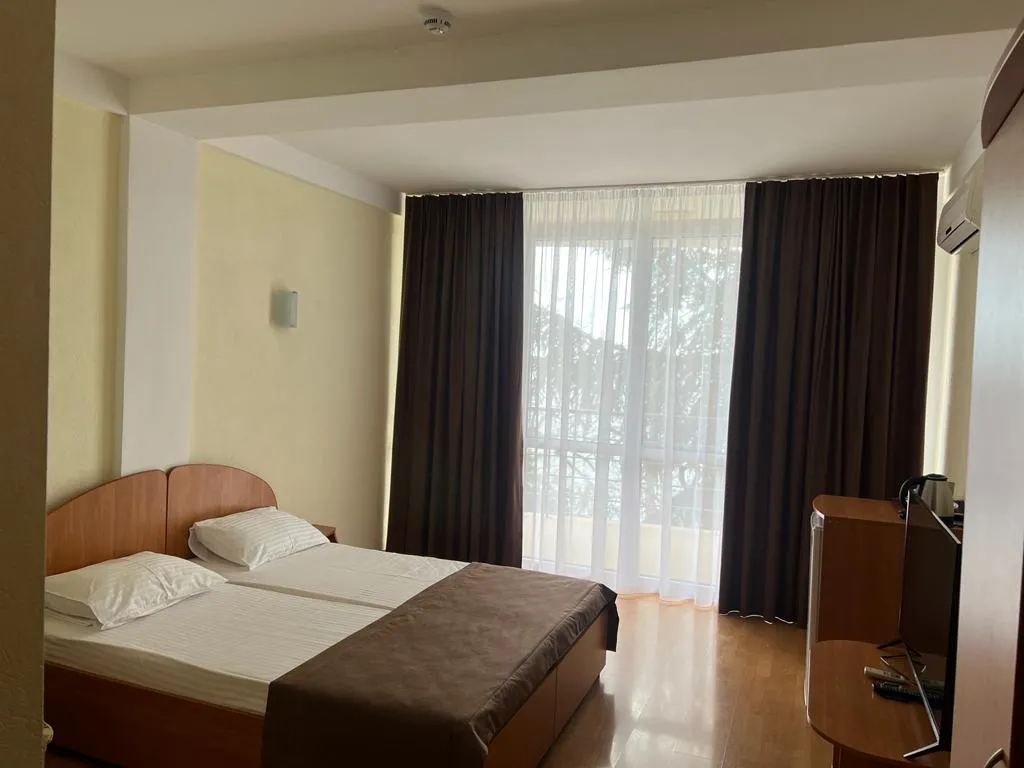 Квартира Корпус "Аврора" двухместный 2 этаж — аренда посуточно в Алушта