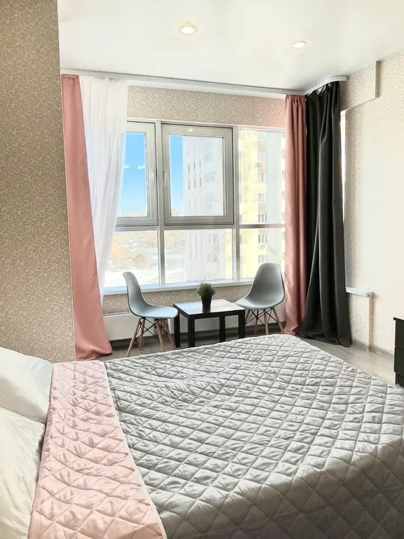 Студия с панорамными окнами на Свиягу