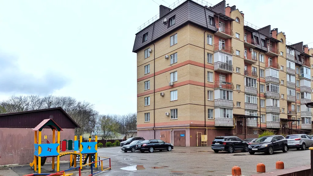 Светлая квартира c открытым балконом