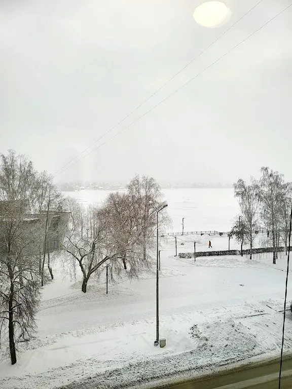 Квартира с видом на озеро