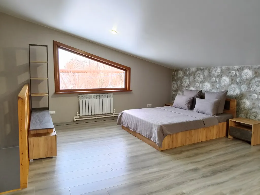 Домик с видом на озеро