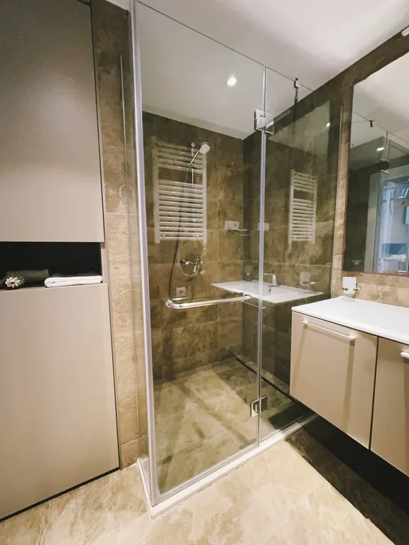 Alliance Burgundy 8th floor by brege