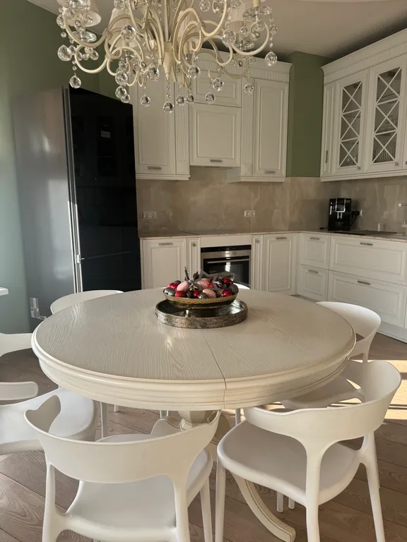 Шикарная евро-трёхкомнатная квартира на набережной