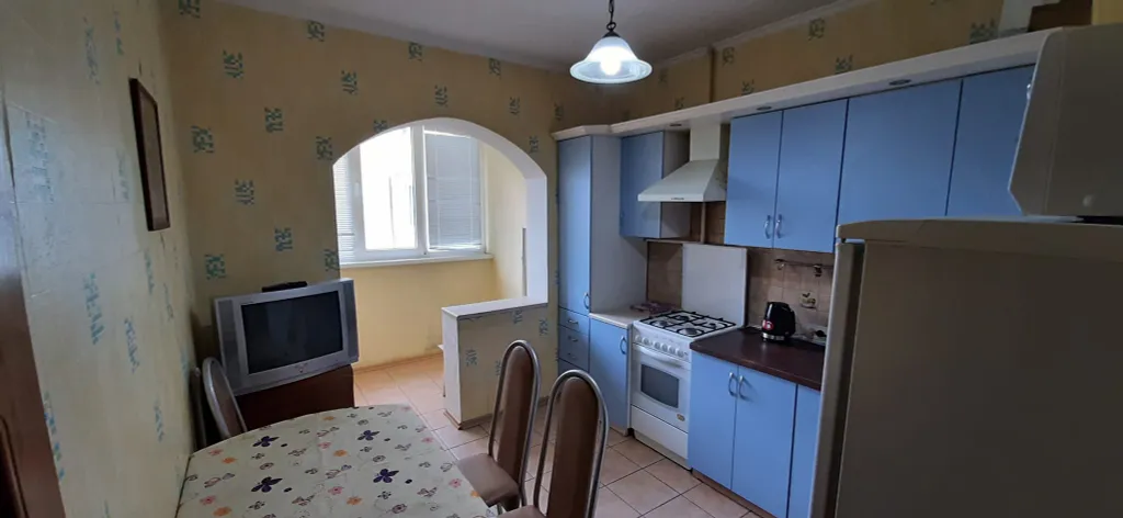 3-комнатная в центре, 6 раздельных мест