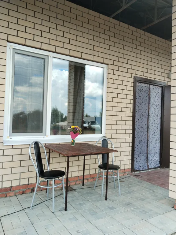 Дом с бассейном рядом с Волгой