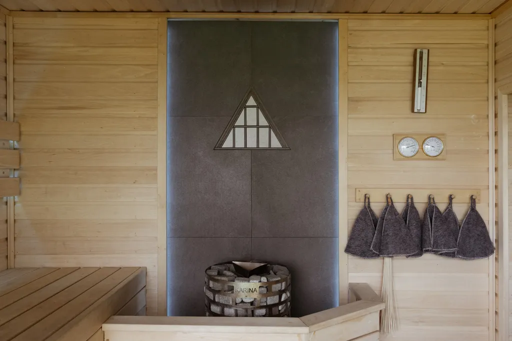 Хабарский треугольник - дом на горе с видом на реку