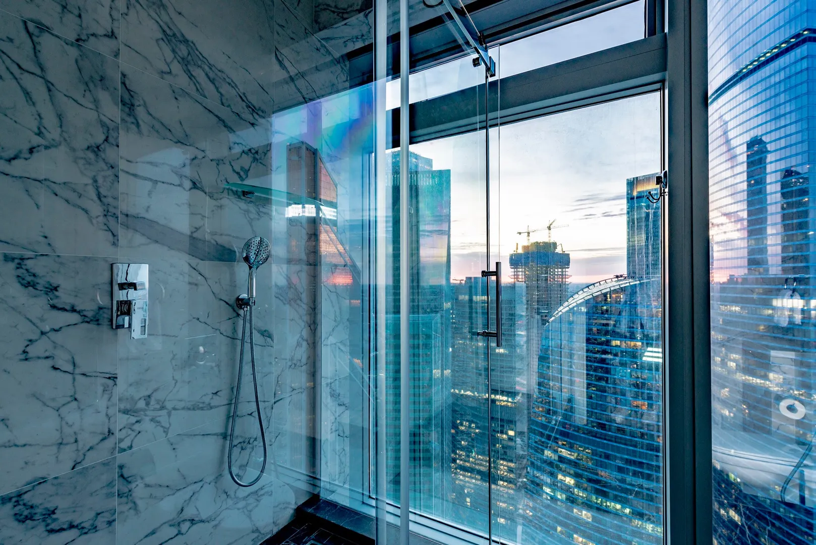 Фото