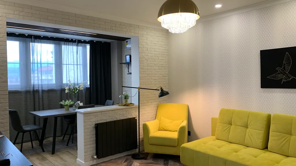 3-комнатная квартира в центре с видом на море и горы