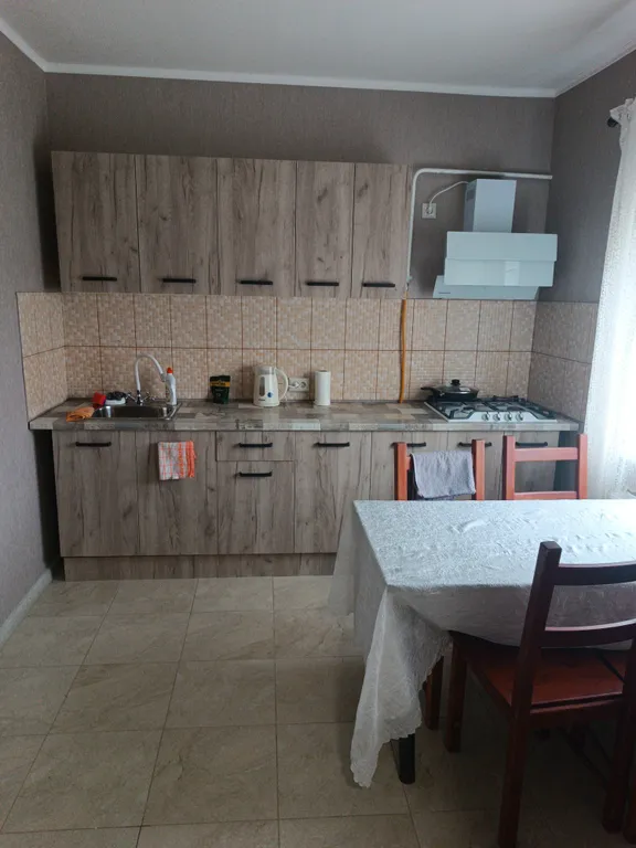 Гостевой, уютный домик в центре села