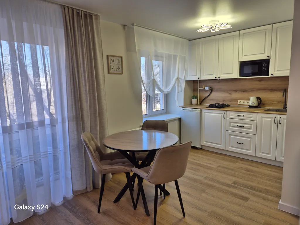 Уютная 1-комнатная квартира рядом с причалом — аренда посуточно в Яровое