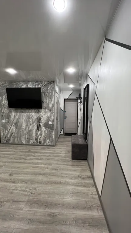 Трехкомнатная квартира с хорошим ремонтом и видом