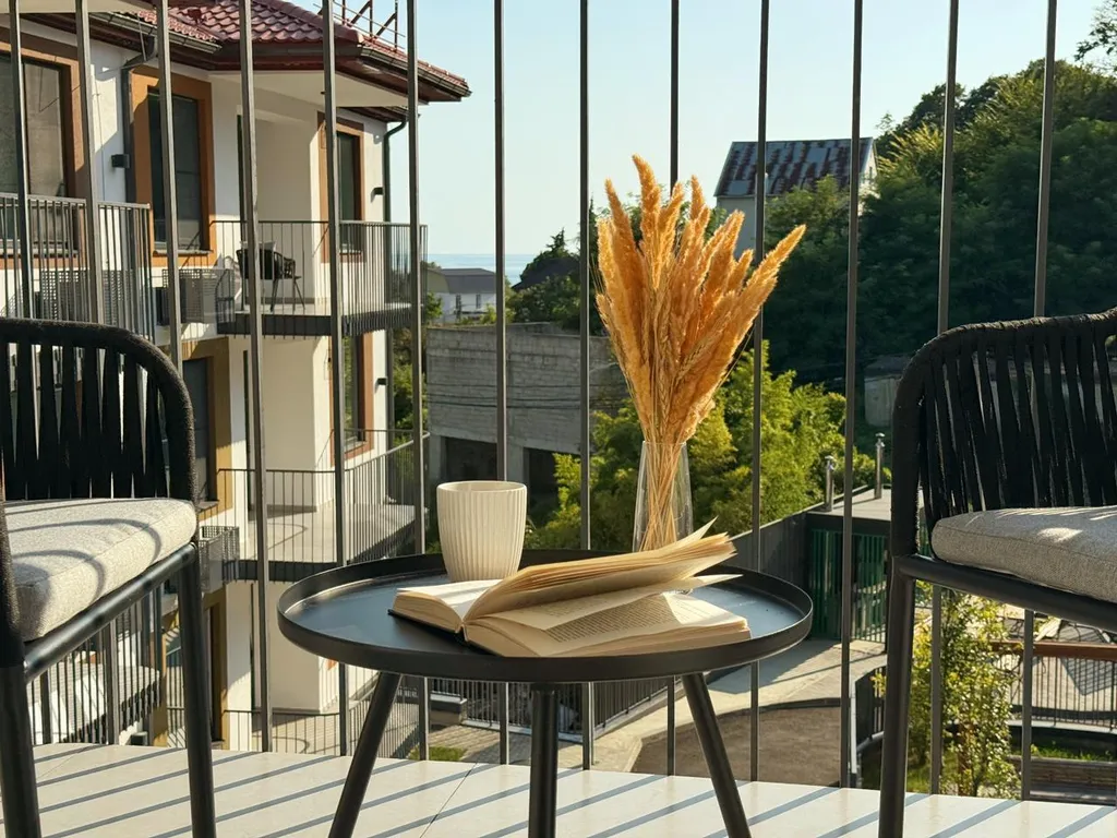 Евро-двухкомнатная квартира с видом на море Монако