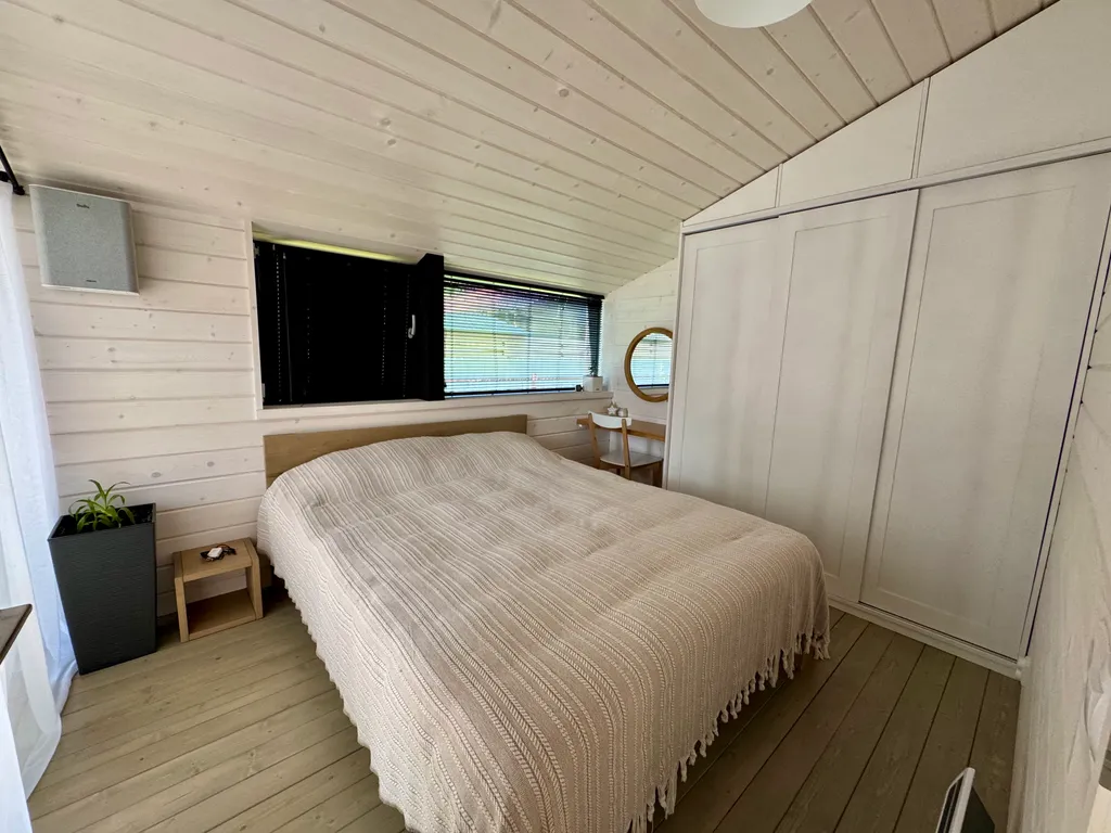 Коттедж Дом с верандой в лесу (3 спальни) — Дубна