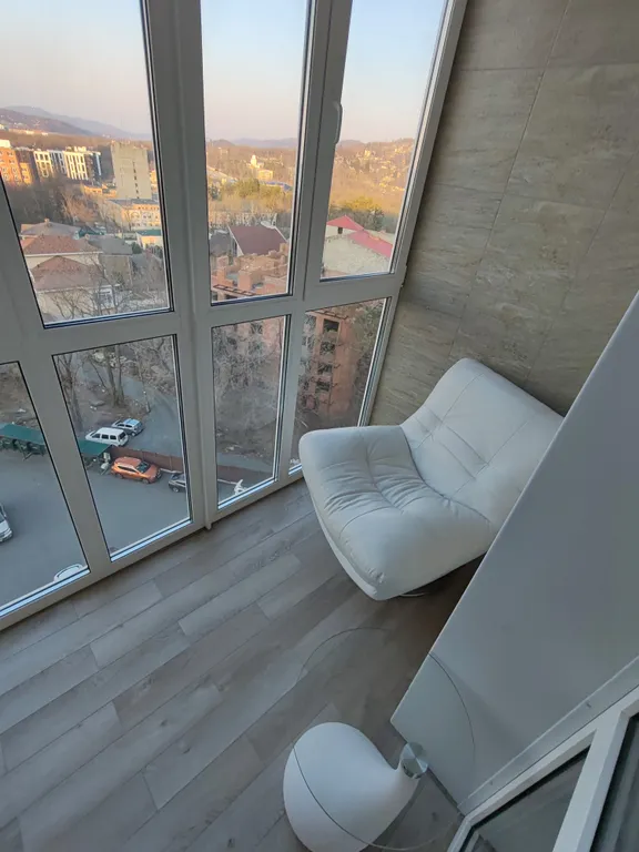 Просторная квартира с видом на море