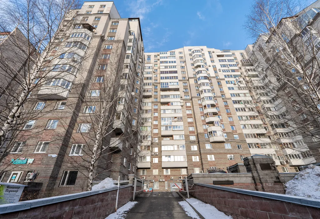 Уютная квартира через дорогу от клиники Алмазова