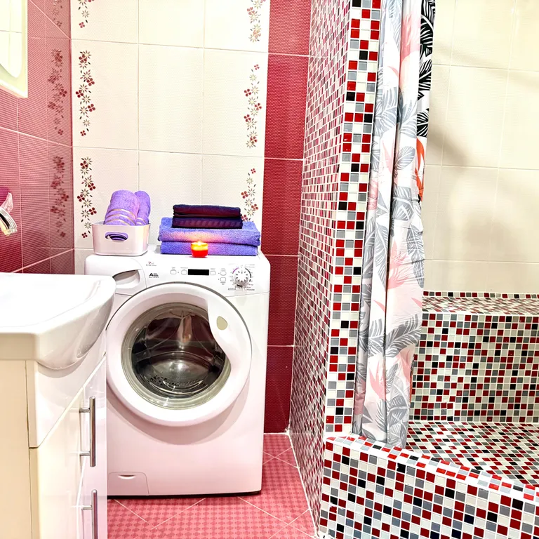 Большая квартира у Мамаева Кургана 3 лоджии