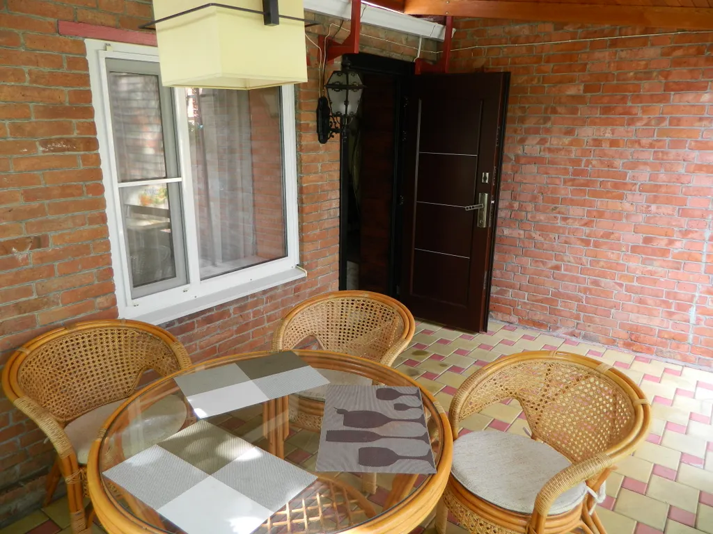 Уютный дом на набережной