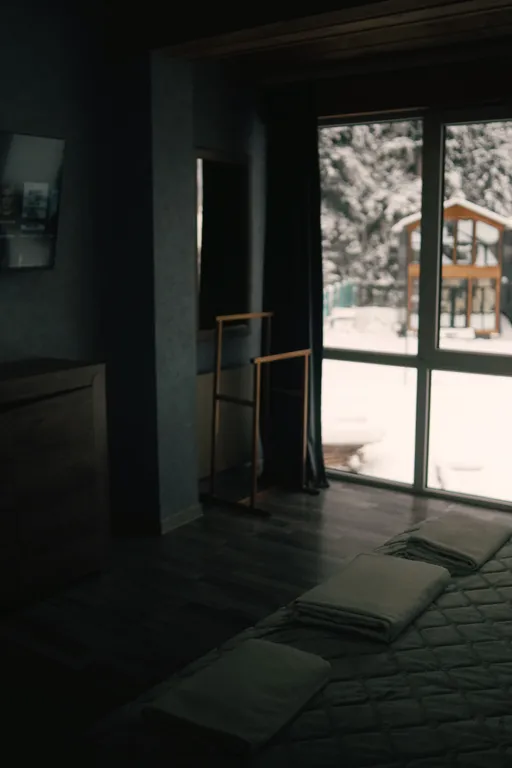 Новенький коттедж на большую компанию