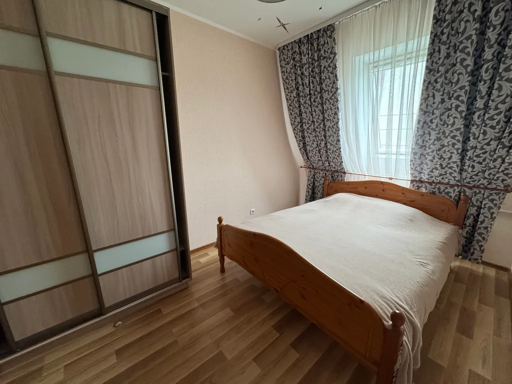 Двухэтажная трёхкомнатная квартира