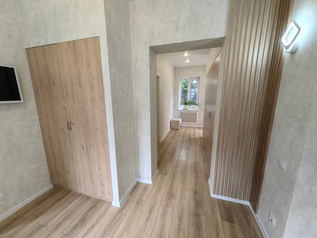 Уютный дом в центре города с мангалом и теплым бассейном