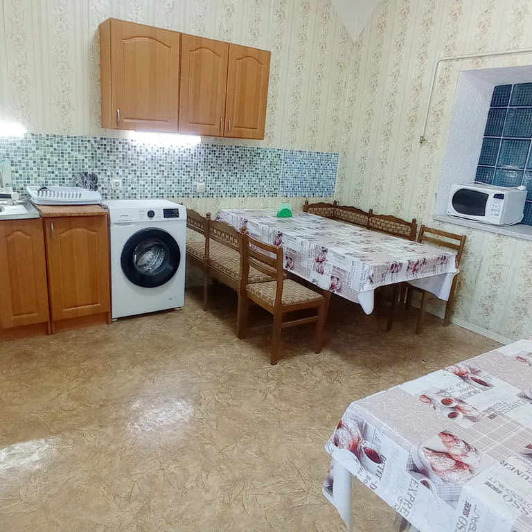 Коттедж с бассейном