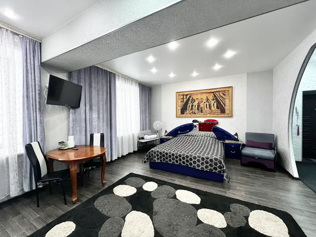 Студия люкс в центре Ангарска, Район Площадь, Администрация города