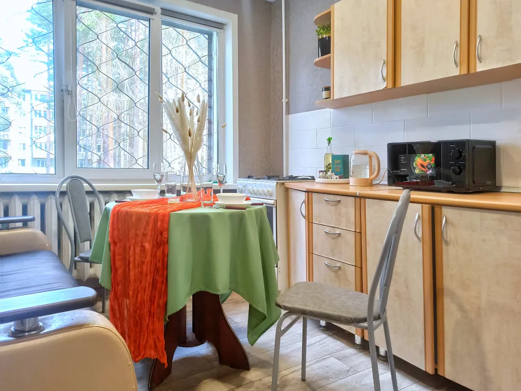 1-к квартира на 2-4 гостя в тихом дворе 212 квартала