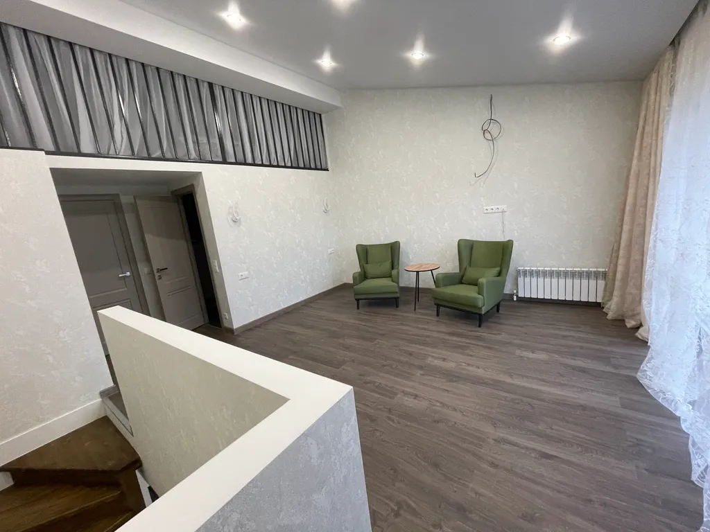 Новая, чистая двухуровневая квартира на берегу реки Волга