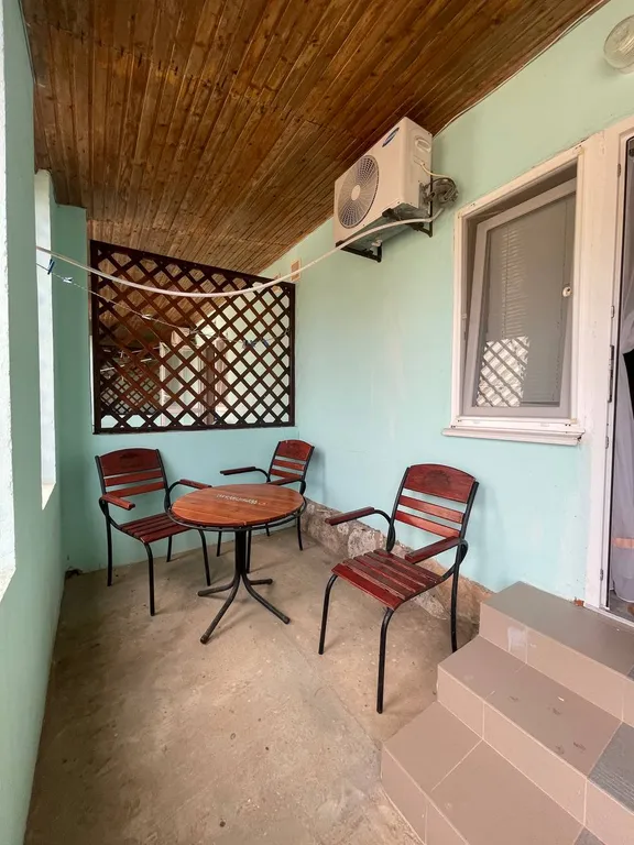 Уютный номер с бассейном и зоной отдыха