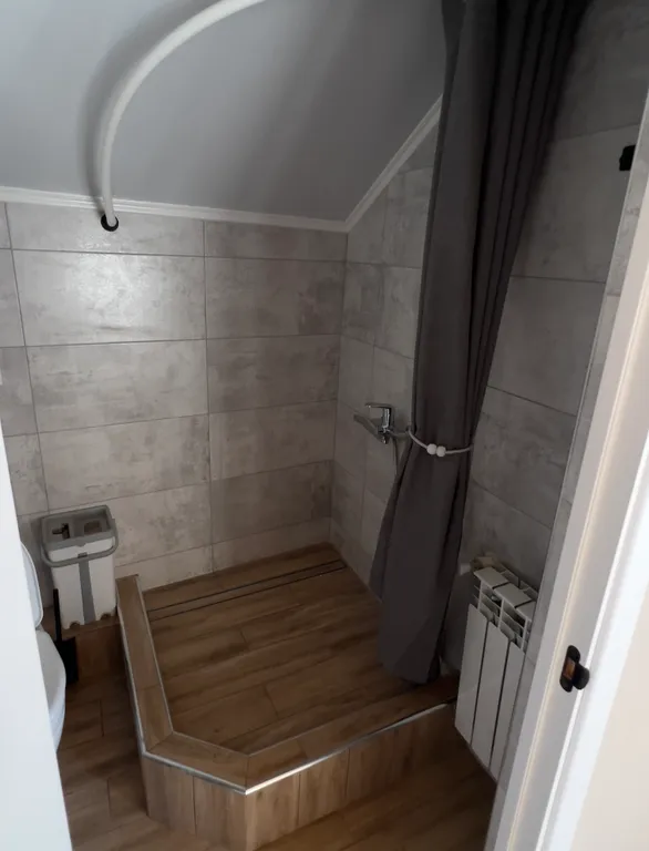 Двухместный улучшенный номер с панорамными окнами и видом на горы