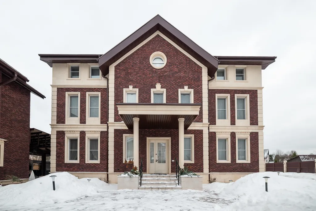 Коттедж 8-комнатный Дом — Голиково