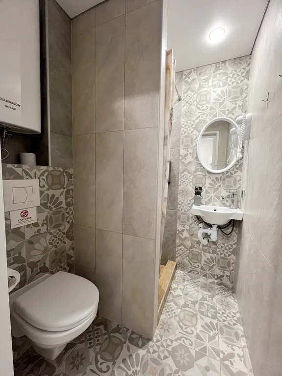 Четырёхместный номер с террасой, первая линия от моря, номер семейный