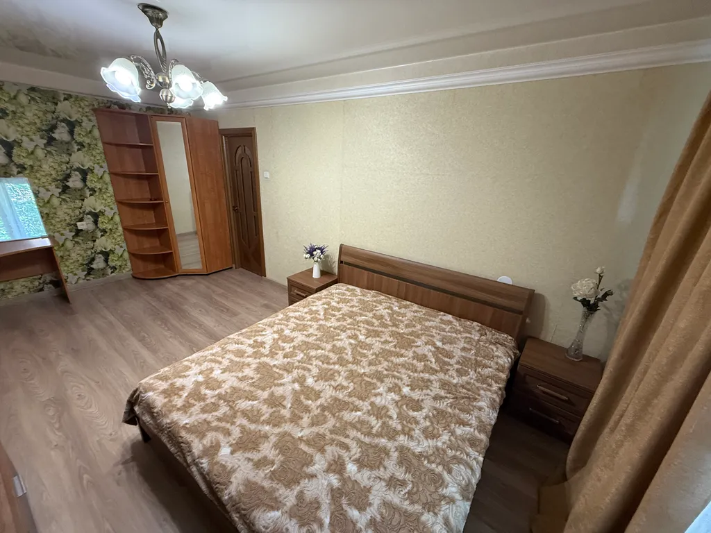 Тихая квартира у метро Звездная