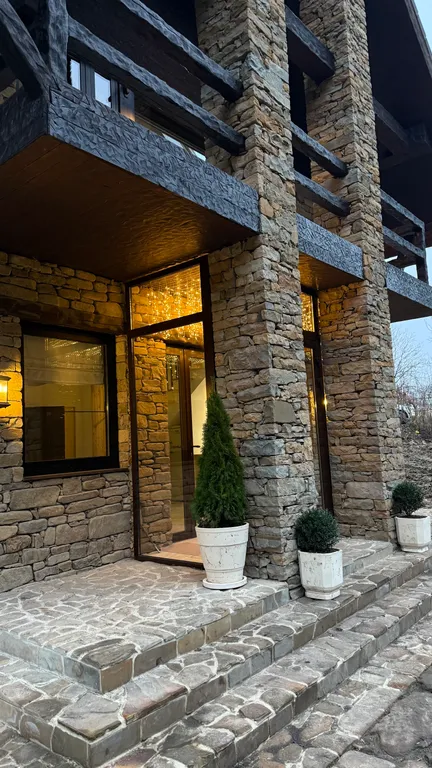 Коттедж Шале в черте города с выходом в лес — аренда посуточно в Ставрополь