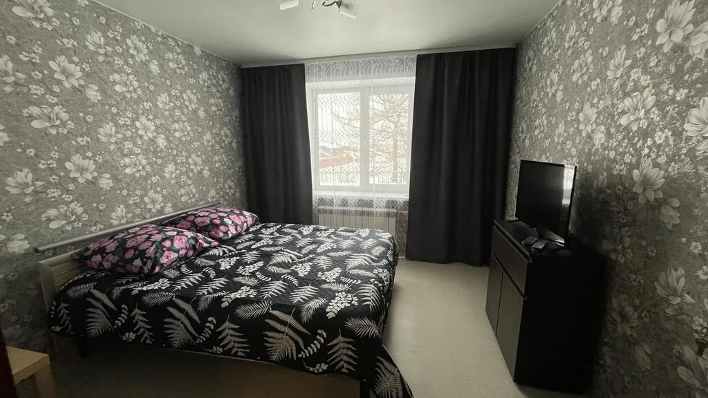 Уютная двухкомнатная квартира в самом центре города — аренда посуточно в Ирбит