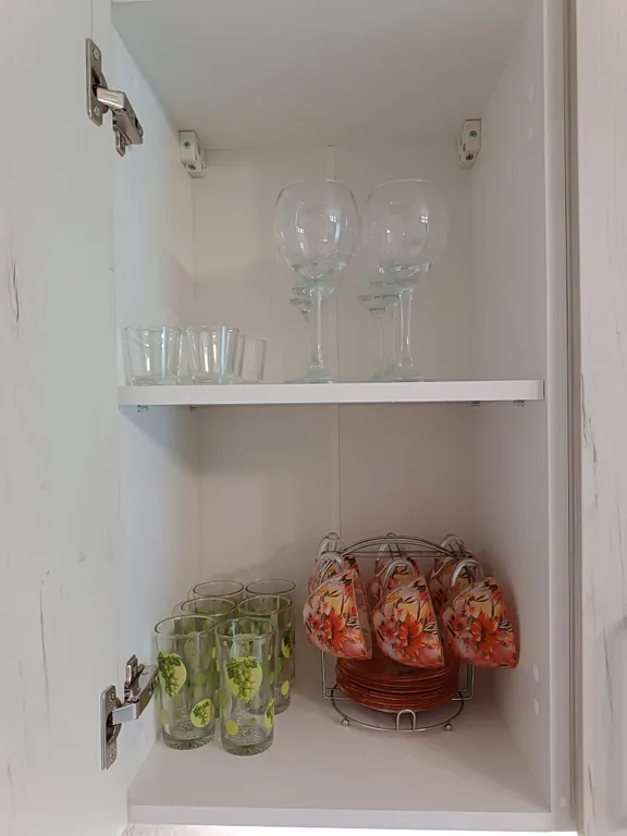 Новая квартира с видом на бухту, Маркхотскийй хребет и гору Колдун