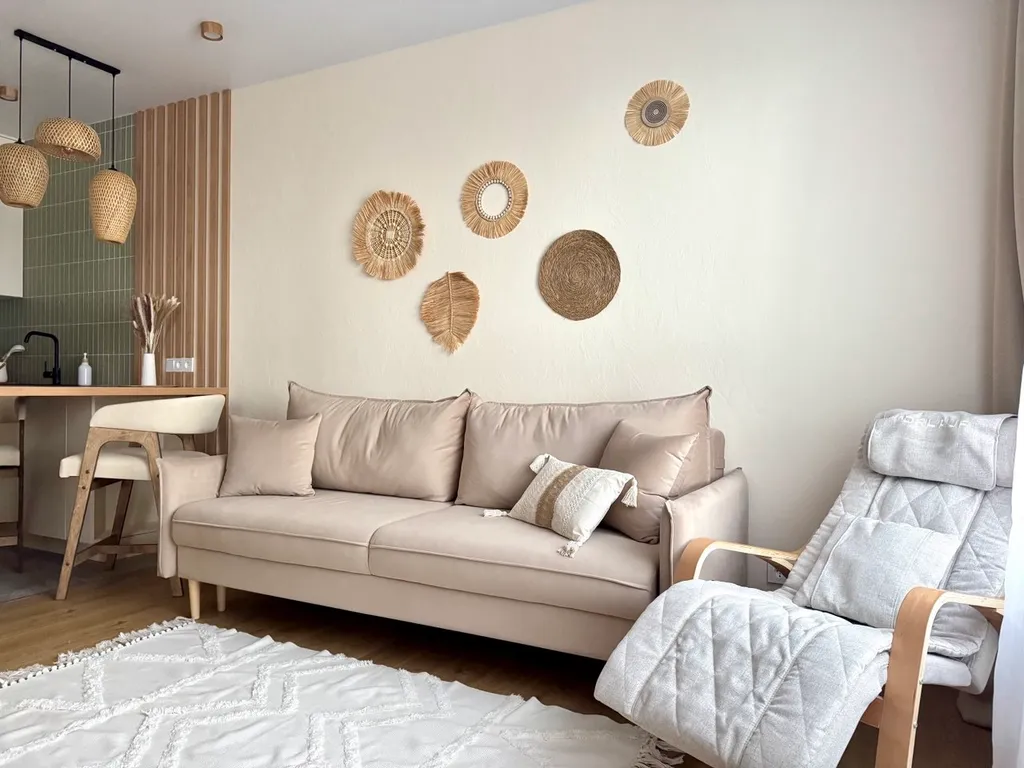 Студия бохо у набережной, с сауной, массажным креслом, проектором