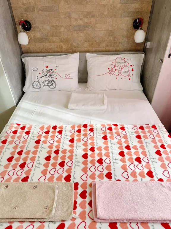 Уютная квартира в центре города Romantic house Red