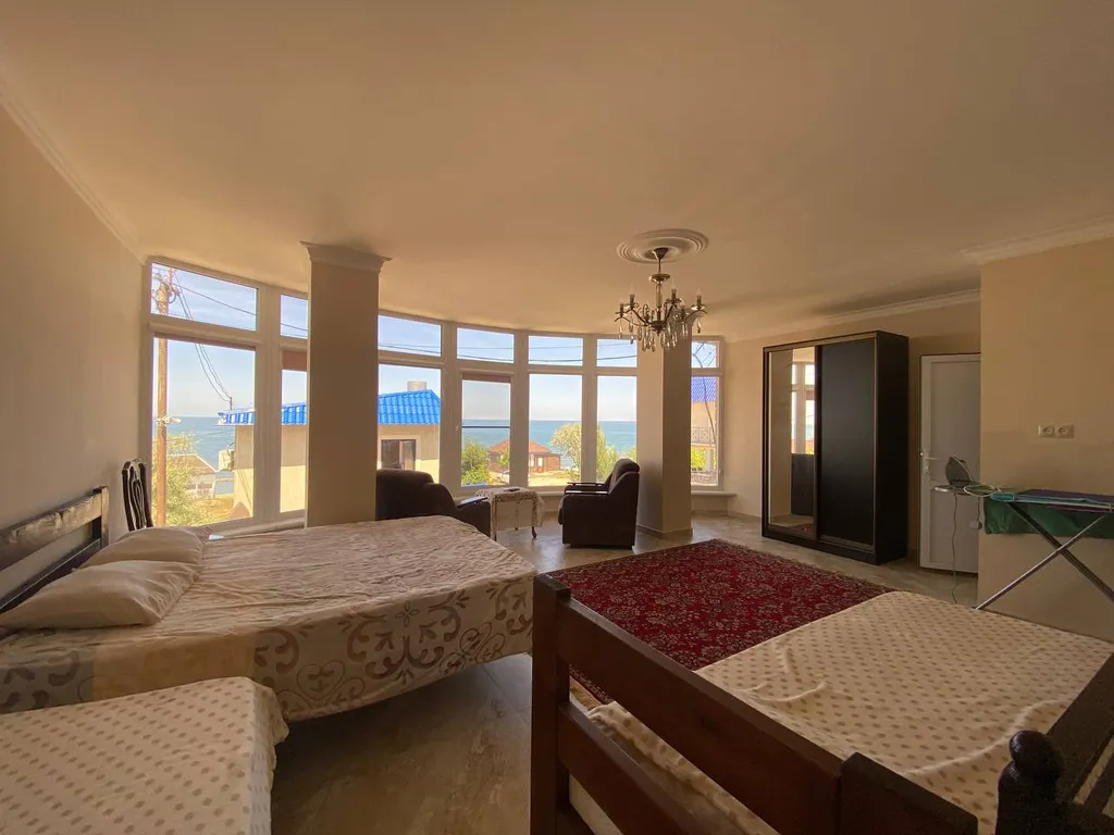 Двухуровневый коттедж у моря