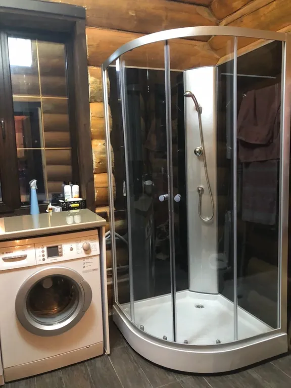 Уютный домик с банькой в лесу