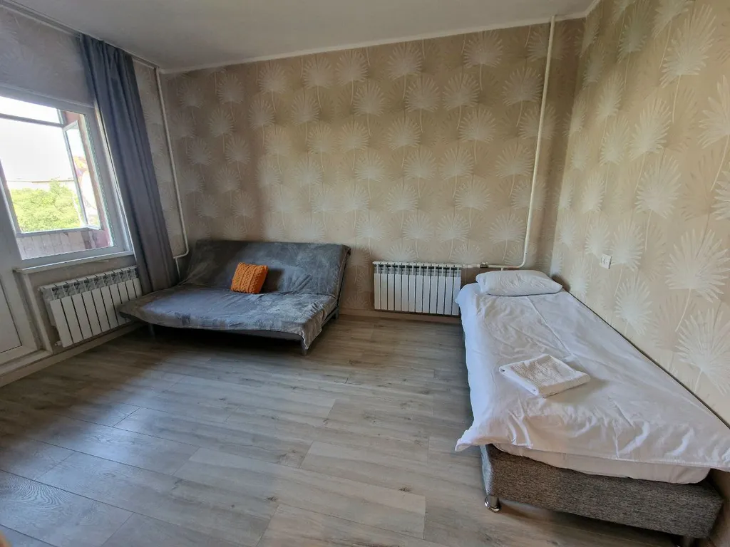 Квартира с лоджией и видом на горы