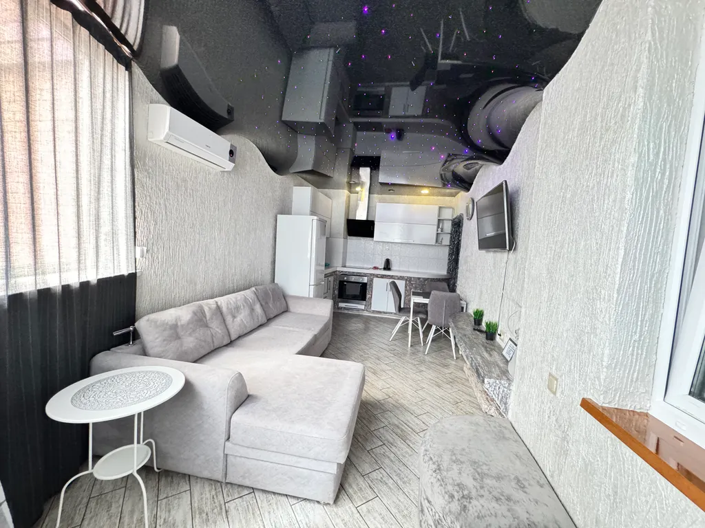 Омск, Кировский у ТЦ Мега