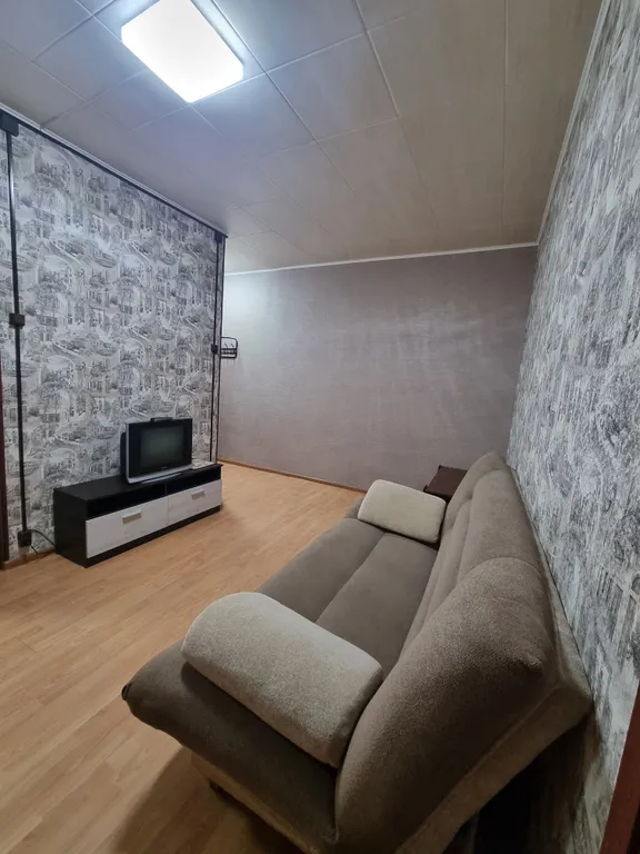 Квартира Теплая и уютная квартира рядом с вокзалом — Луга