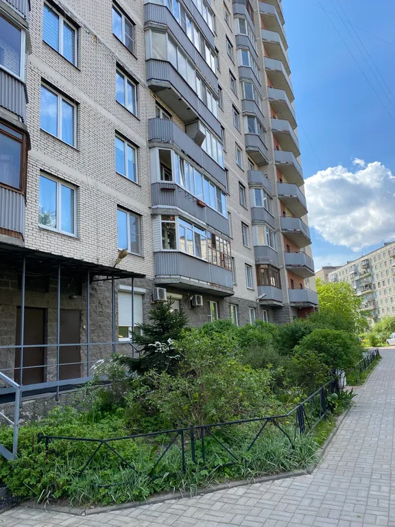 Квартира рядом с вредена, политехническим универом, академией связи